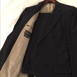 Men’s suit